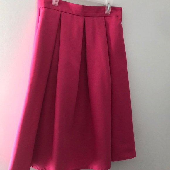 New York & Company Dresses & Skirts - NY&C hot pink pleated skirt